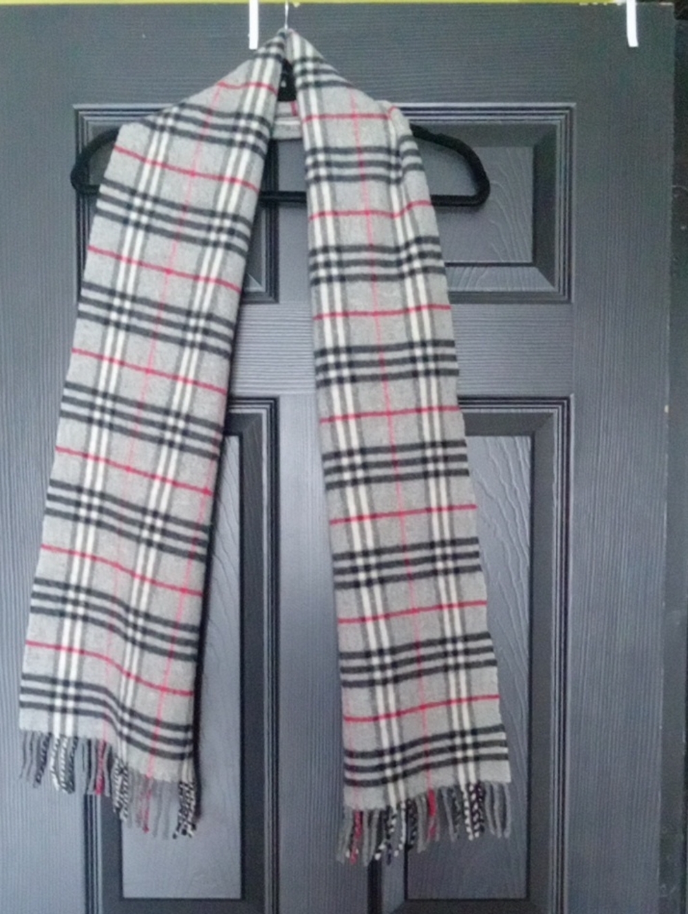 Vintage Burberrys of London Grey Nova Check Lambswool Scarf Made in England.